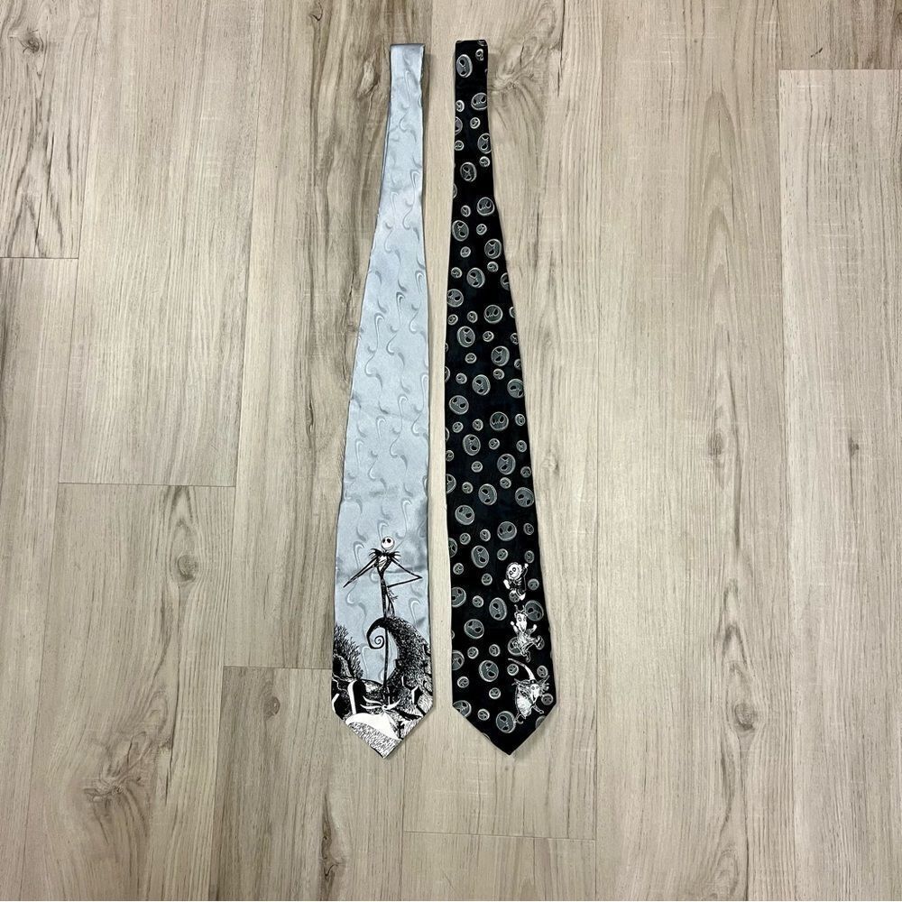 Set Vintage Nightmare Before Christmas collectible silk ties Glow in the dark